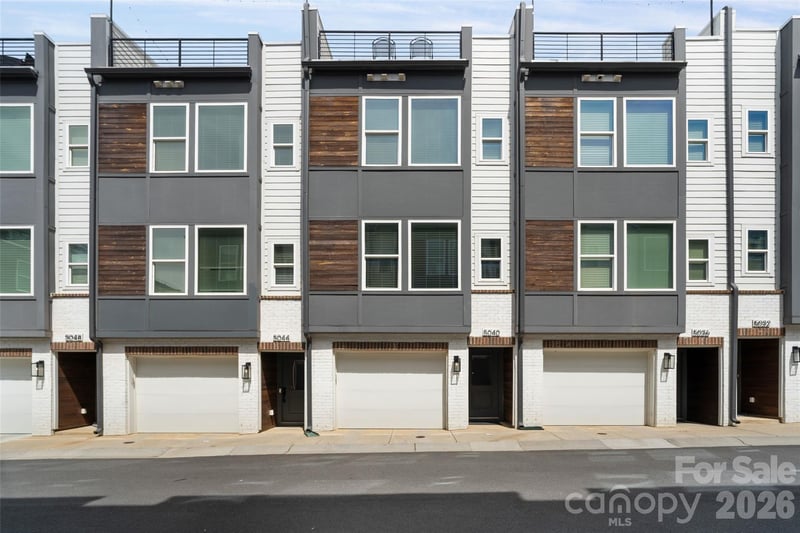 5040 York Park Ln, Charlotte, NC 28217