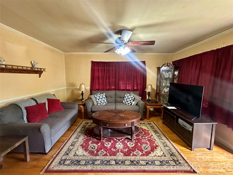 119 Stedman Rd, Dallas, NC 28034