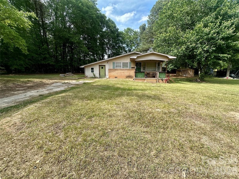 119 Stedman Rd, Dallas, NC 28034