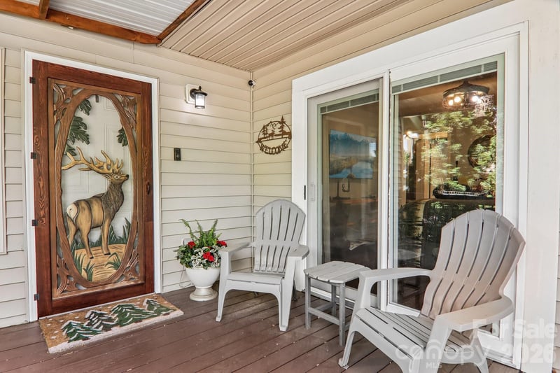 12 Indian Trace Rd, Maggie Valley, NC 28751