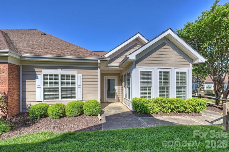 2015 Woodburn Ter, Matthews, NC 28105