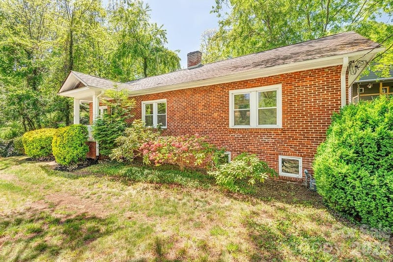 233231 Fairfax Ave #A/B, Asheville, NC 28806