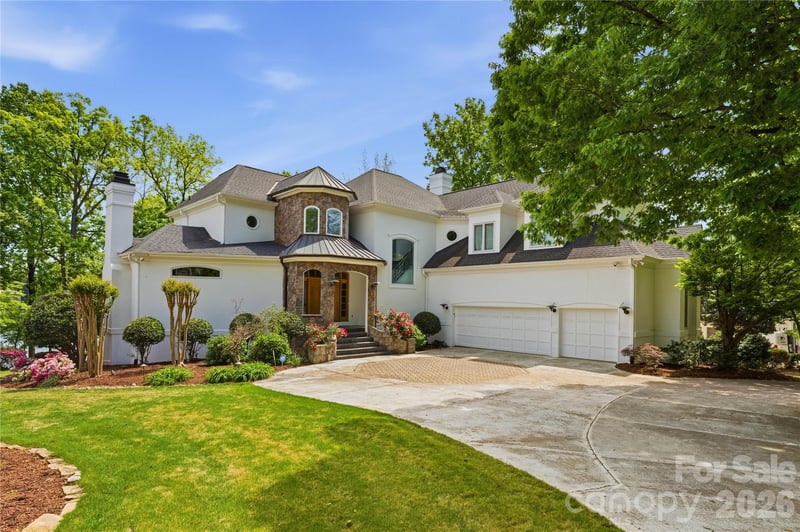 18426 Peninsula Cove Ln, Cornelius, NC 28031