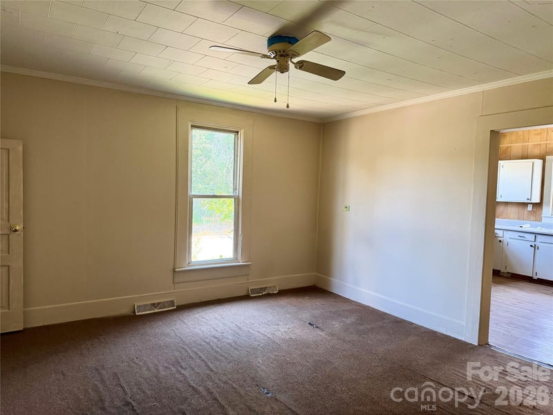 128 Long St, Salisbury, NC 28144