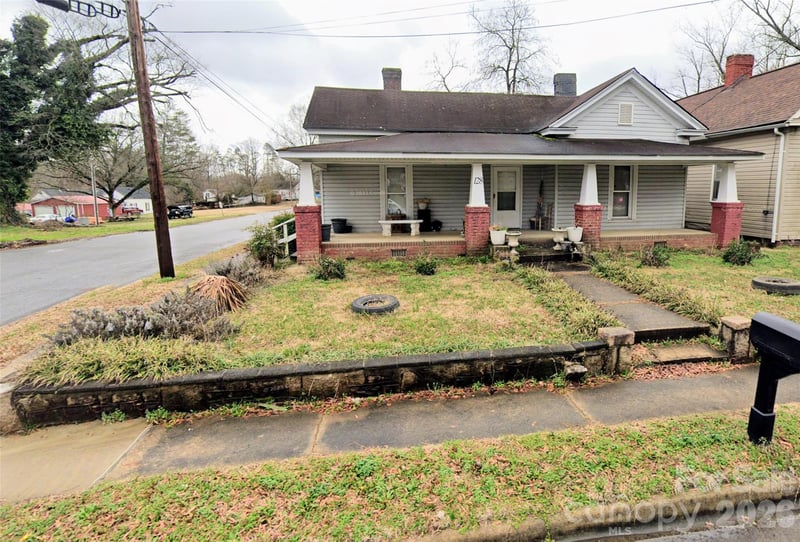 128 Long St, Salisbury, NC 28144