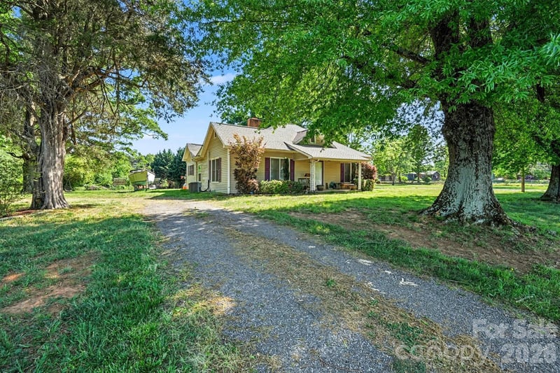 6805 Lackey Rd, Vale, NC 28168