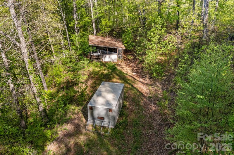 785 Laurel Spring Dr, Bryson City, NC 28713