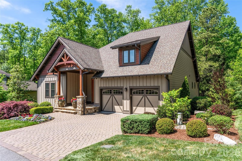 1 Stills Creek Loop, Fairview, NC 28730