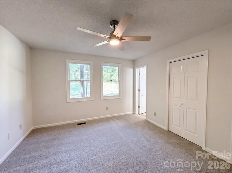 4395 Meadow Ln, Lincolnton, NC 28092