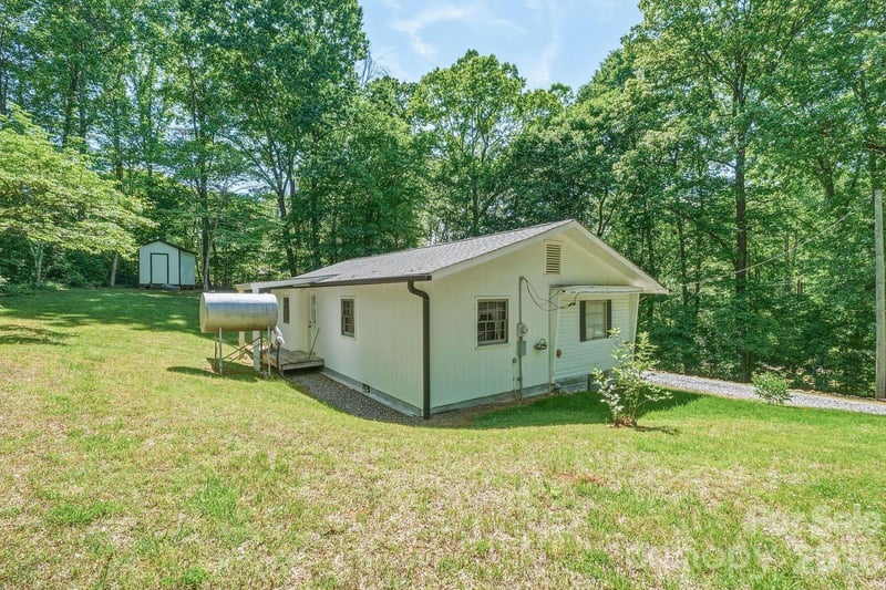 3823 Hickory Hw, Statesville, NC 28677
