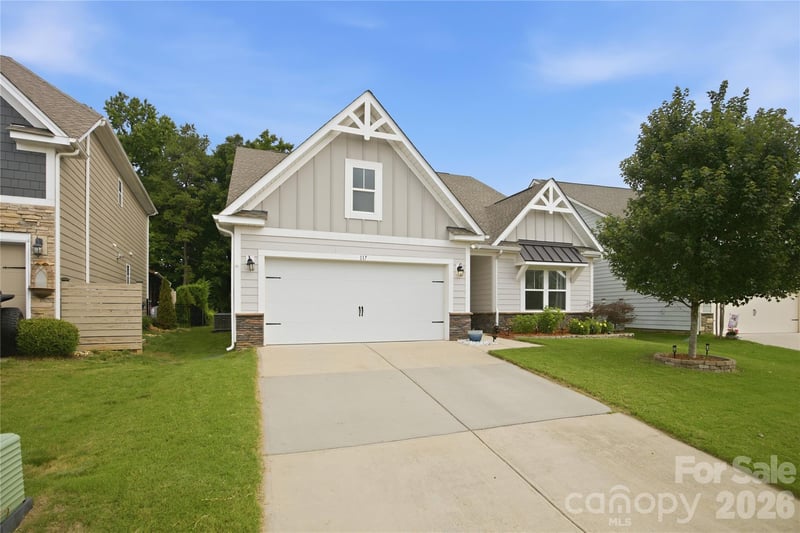 117 Canada Dr, Statesville, NC 28677