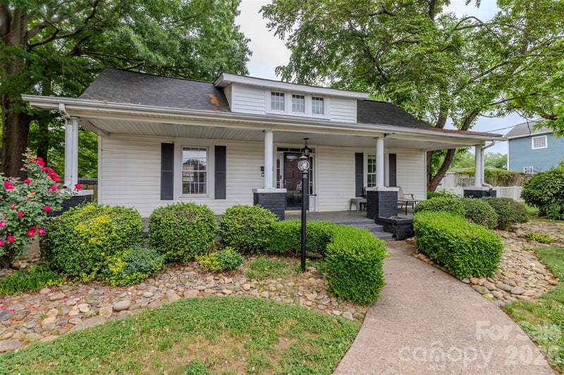 505 Mountain St, Kings Mountain, NC 28086