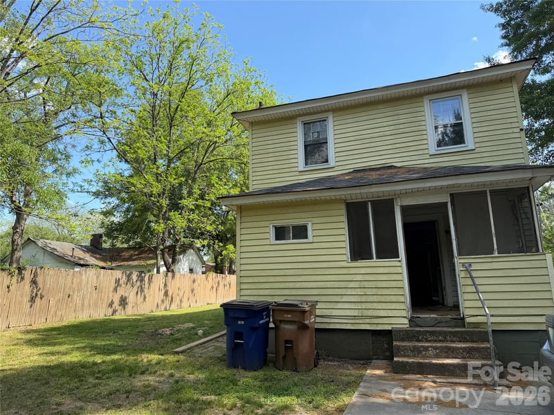 1101 Pine St, Lincolnton, NC 28092