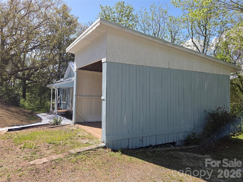 267 Beaverdam St, Canton, NC 28716