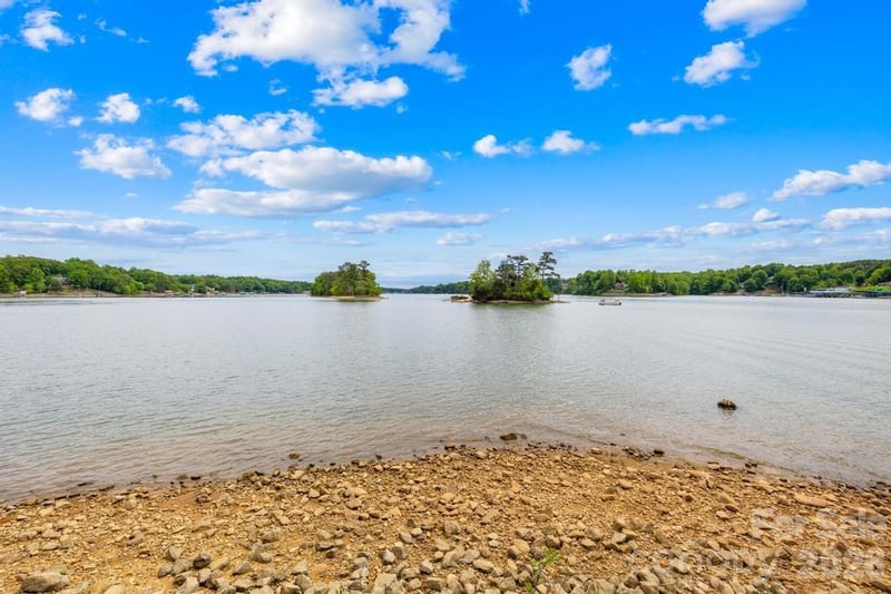 265 Harbor Watch Dr, Statesville, NC 28677