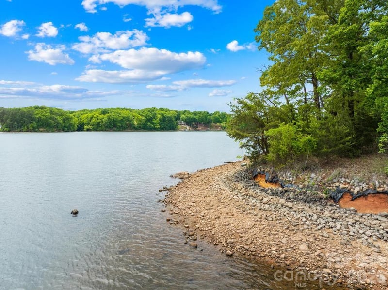 265 Harbor Watch Dr, Statesville, NC 28677