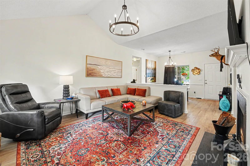 258 Indian Paint Brush Dr, Mooresville, NC 28115