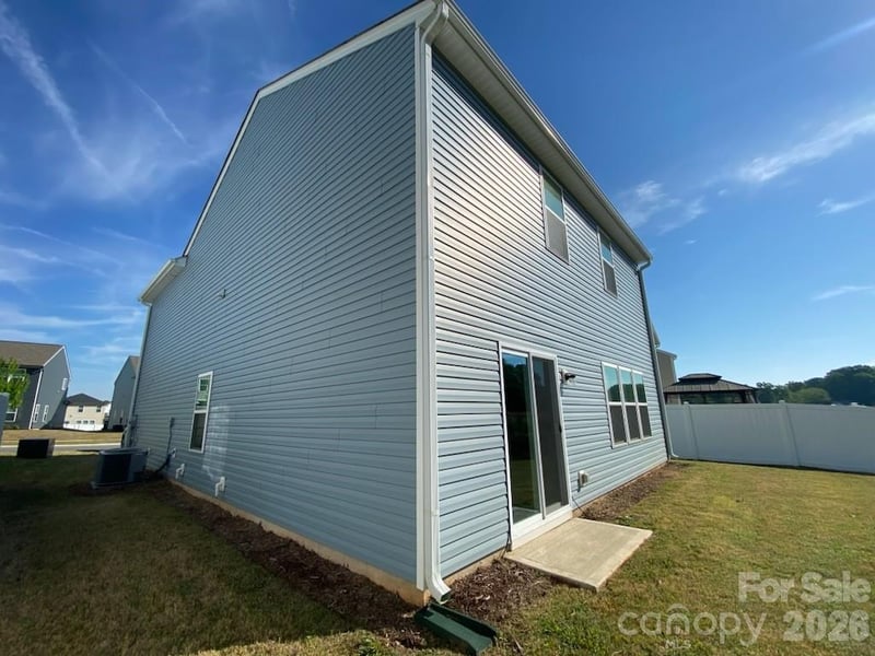 1221 Freeman View Dr, Albemarle, NC 28001