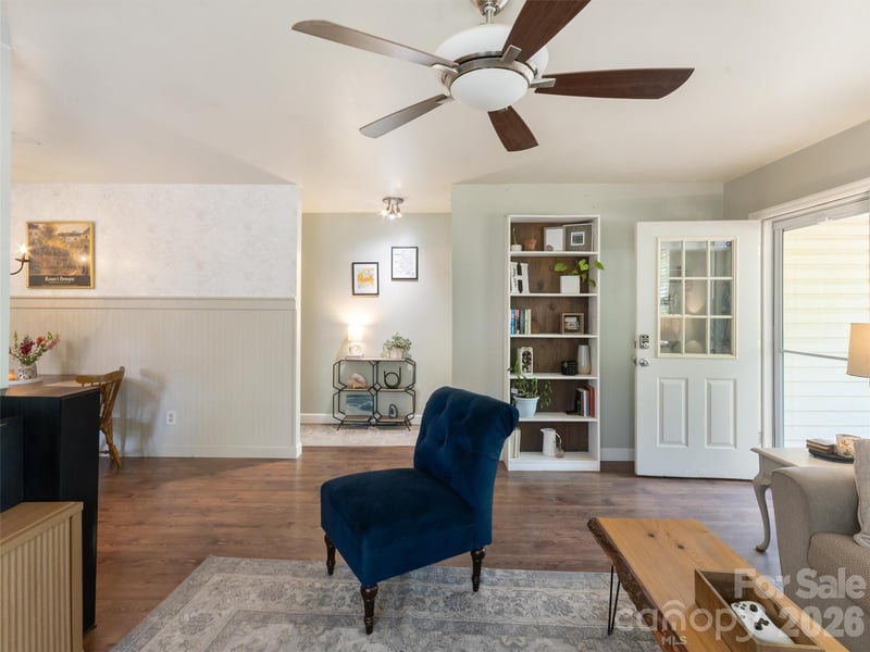 10 Mctindal Cir, Asheville, NC 28803