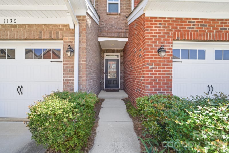 113 Clarendon St #C, Mooresville, NC 28117