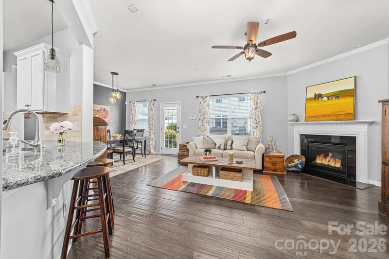 113 Clarendon St #C, Mooresville, NC 28117