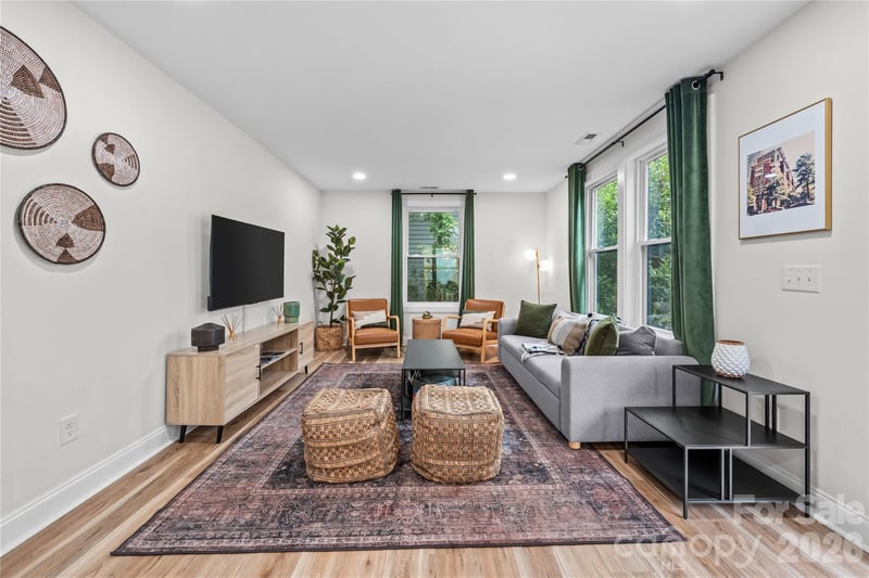 3021 Dogwood Ave, Charlotte, NC 28206