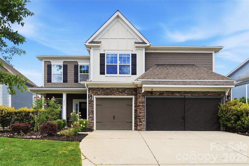 3017 Spinner Ct, Denver, NC 28037