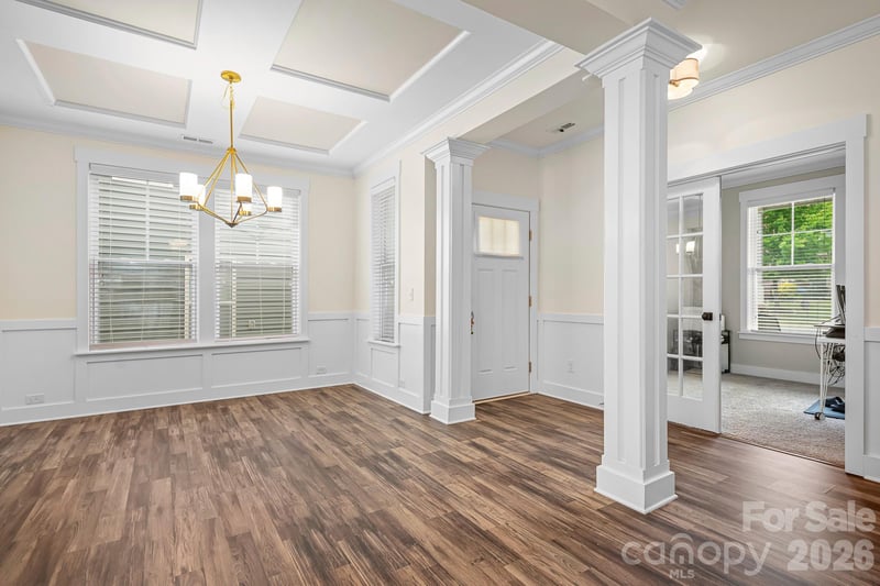 10008 Michael Crossing Dr, Charlotte, NC 28213