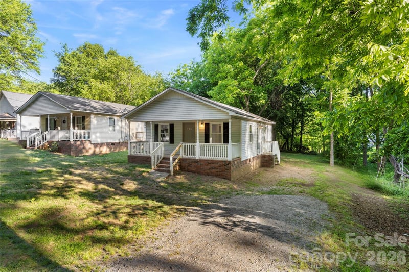 704 Carolina Ave, Bessemer City, NC 28016