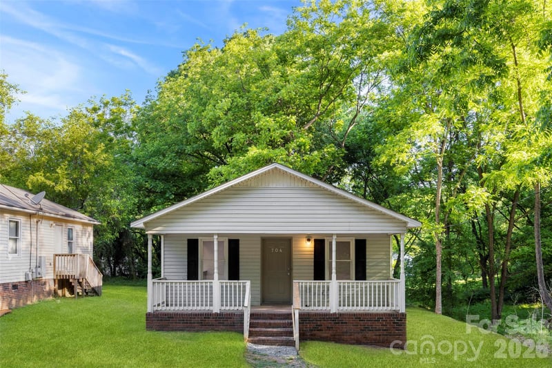 704 Carolina Ave, Bessemer City, NC 28016