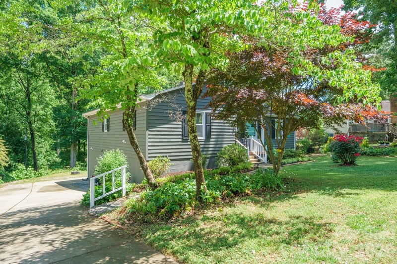 2078 Rock Springs Cir, Denver, NC 28037