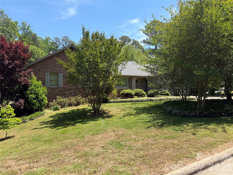 605 Queens Rd, Cherryville, NC 28021