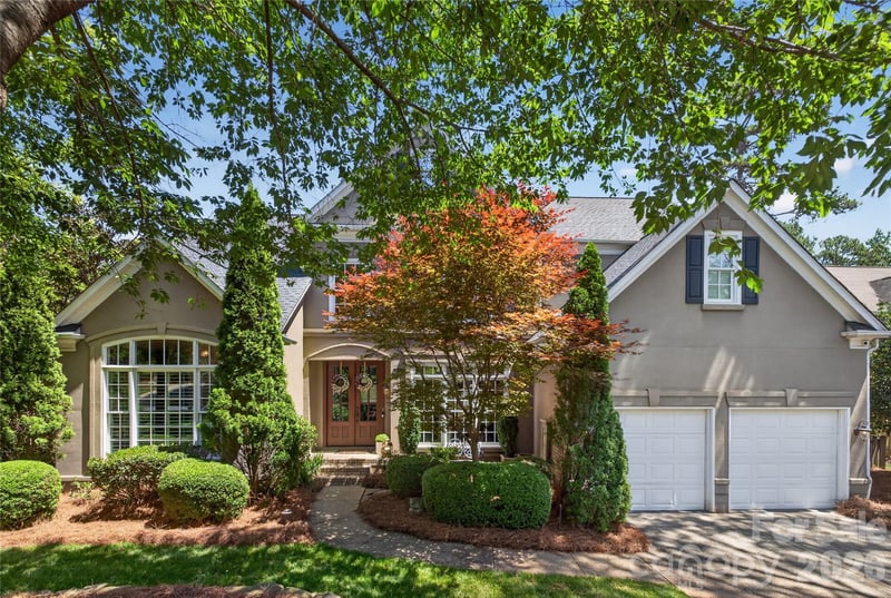 7331 Versailles Ln, Charlotte, NC 28277