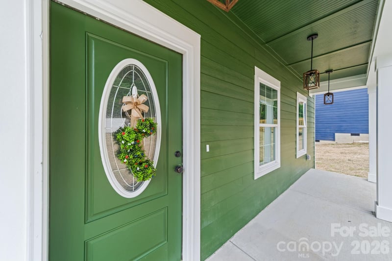 908 Dewey St, Badin, NC 28009