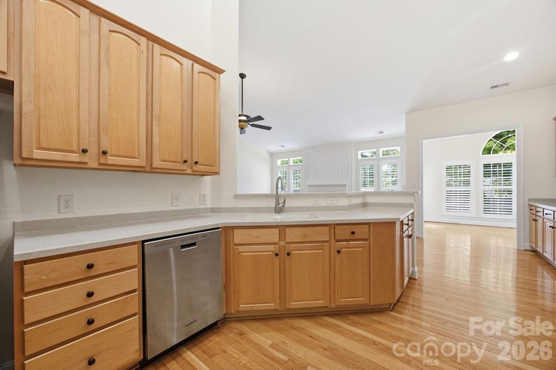 1113 Butterburr Dr, Matthews, NC 28104
