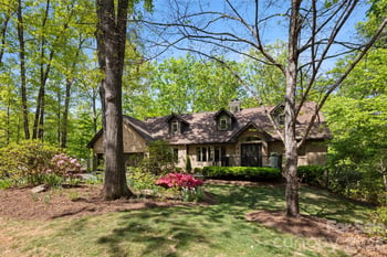 152 Eastmoor Dr, Asheville, NC 28805