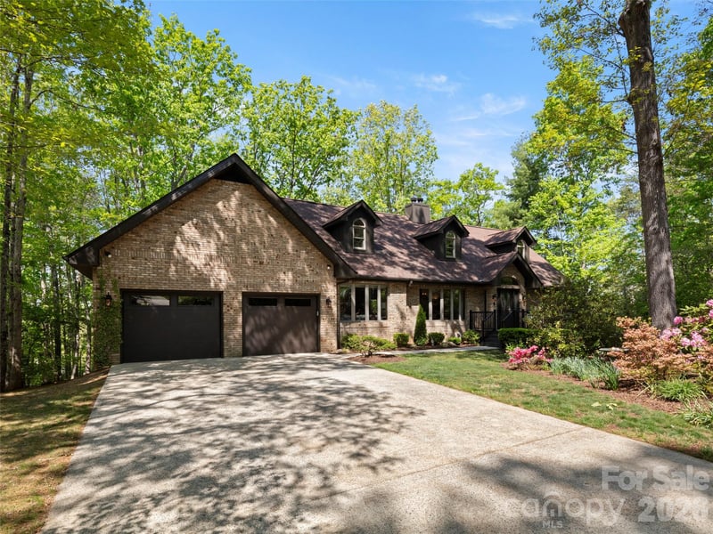 152 Eastmoor Dr, Asheville, NC 28805