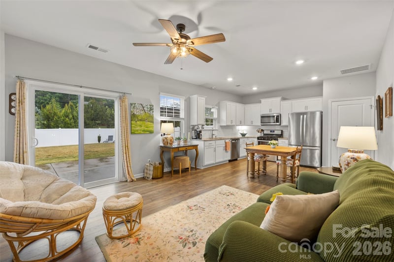225 Final Stretch Ln, Clover, SC 29710