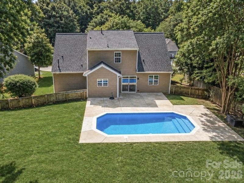 126 Tara Lynn Ct, Mooresville, NC 28115
