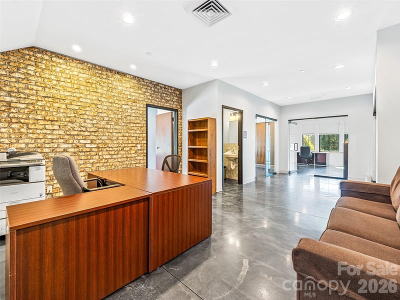 208 Charlotte Hw #301, Asheville, NC 28803