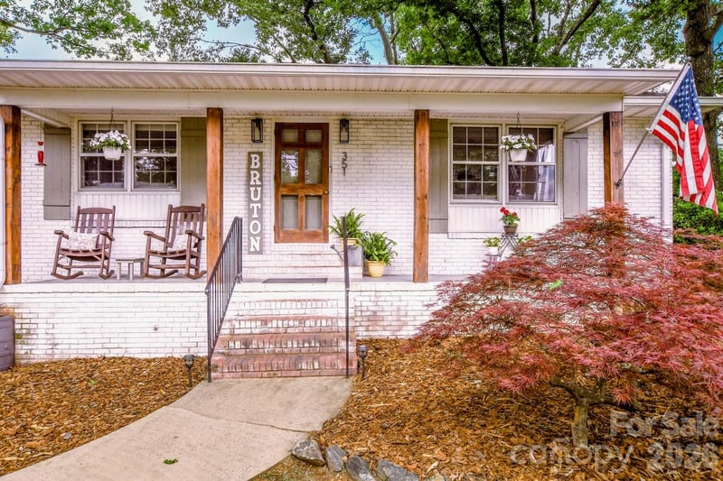 351 Eastwood Dr, Lincolnton, NC 28092