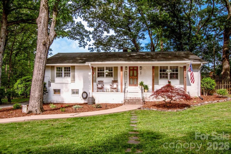 351 Eastwood Dr, Lincolnton, NC 28092