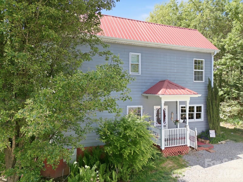 2225 Bald Creek Rd, Clyde, NC 28721