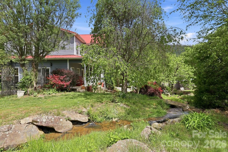2225 Bald Creek Rd, Clyde, NC 28721