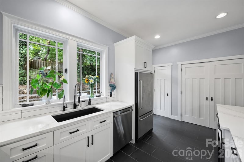 1601 Tippah Ave, Charlotte, NC 28205