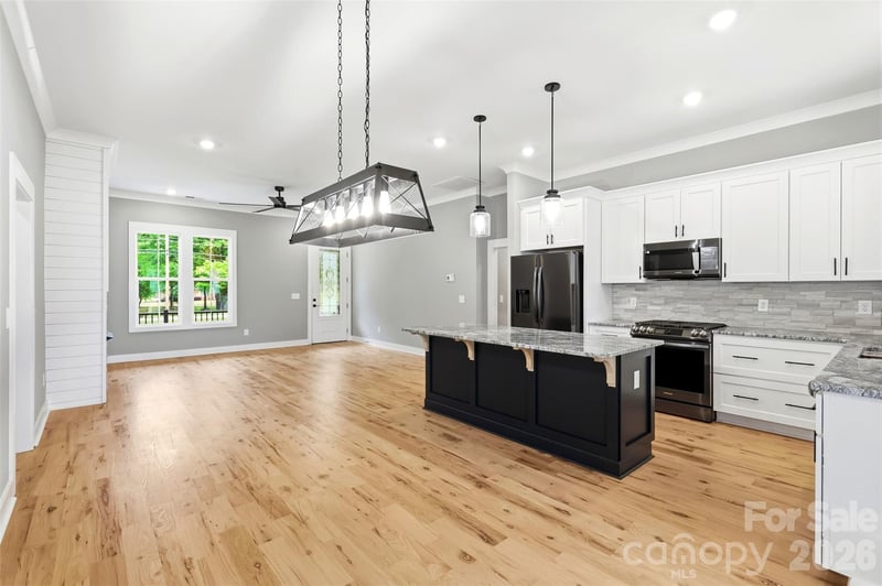1860 Twin Lakes Rd, Rock Hill, SC 29732