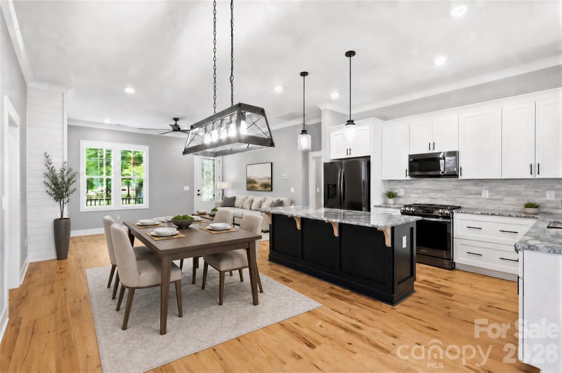 1860 Twin Lakes Rd, Rock Hill, SC 29732