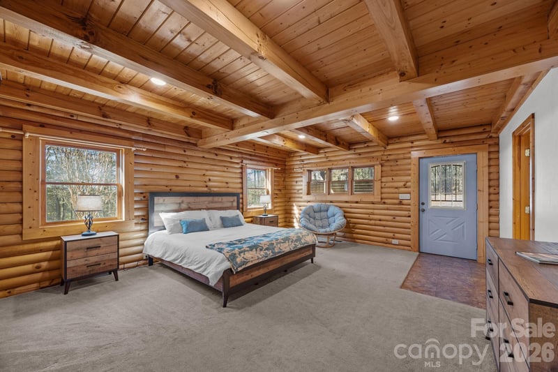 40 Chambers Dr, Weaverville, NC 28787