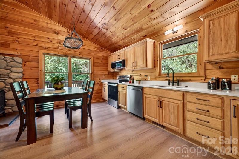 443 Cascades Pw, Nebo, NC 28761
