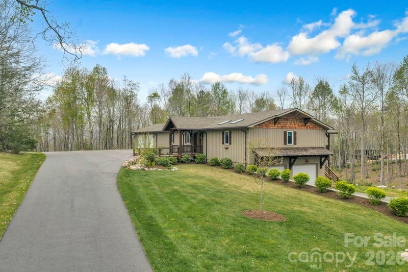 811 Linhigh Dr, Newland, NC 28657